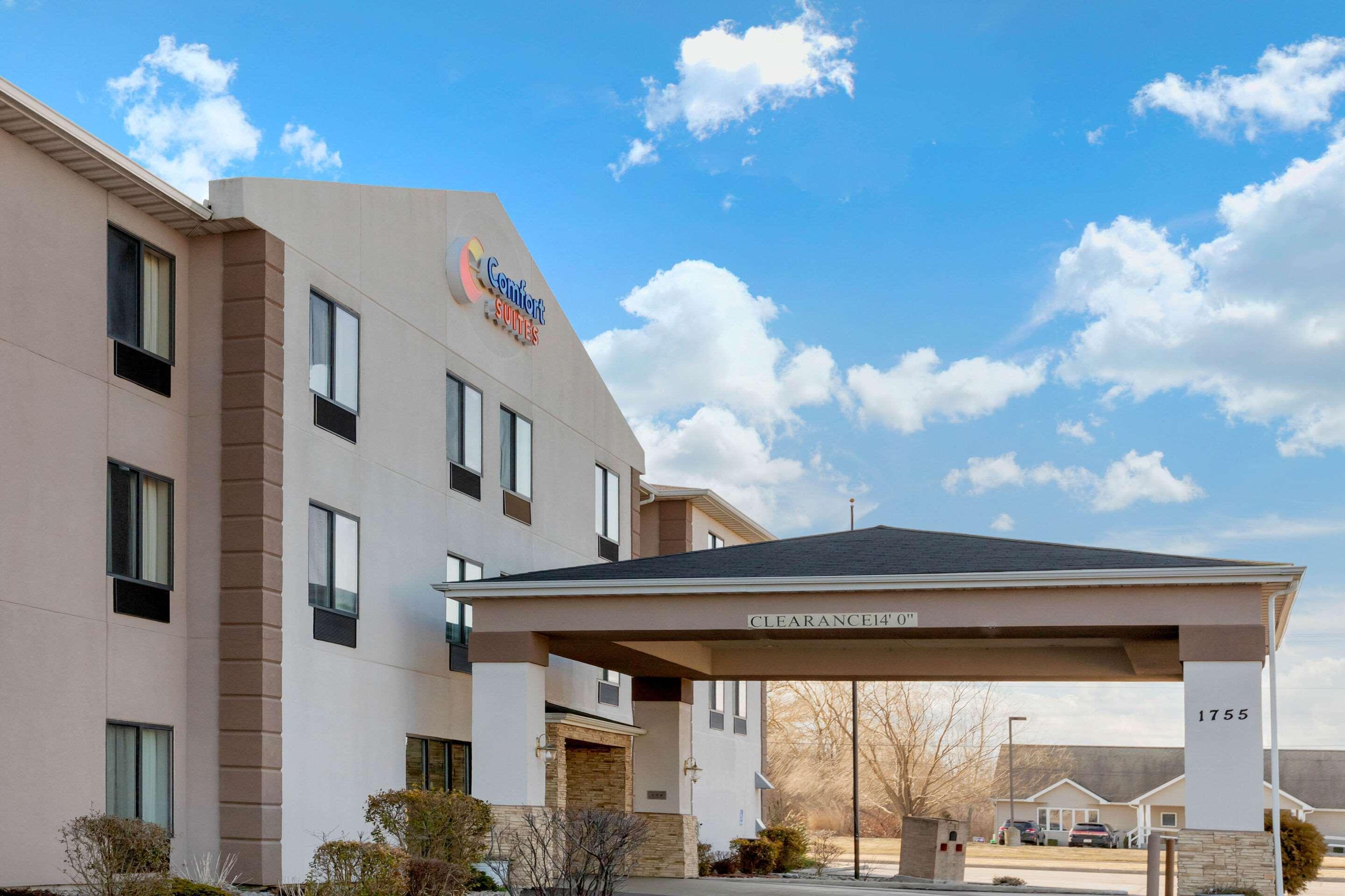 Comfort Suites South Haven Near I-96 Ngoại thất bức ảnh