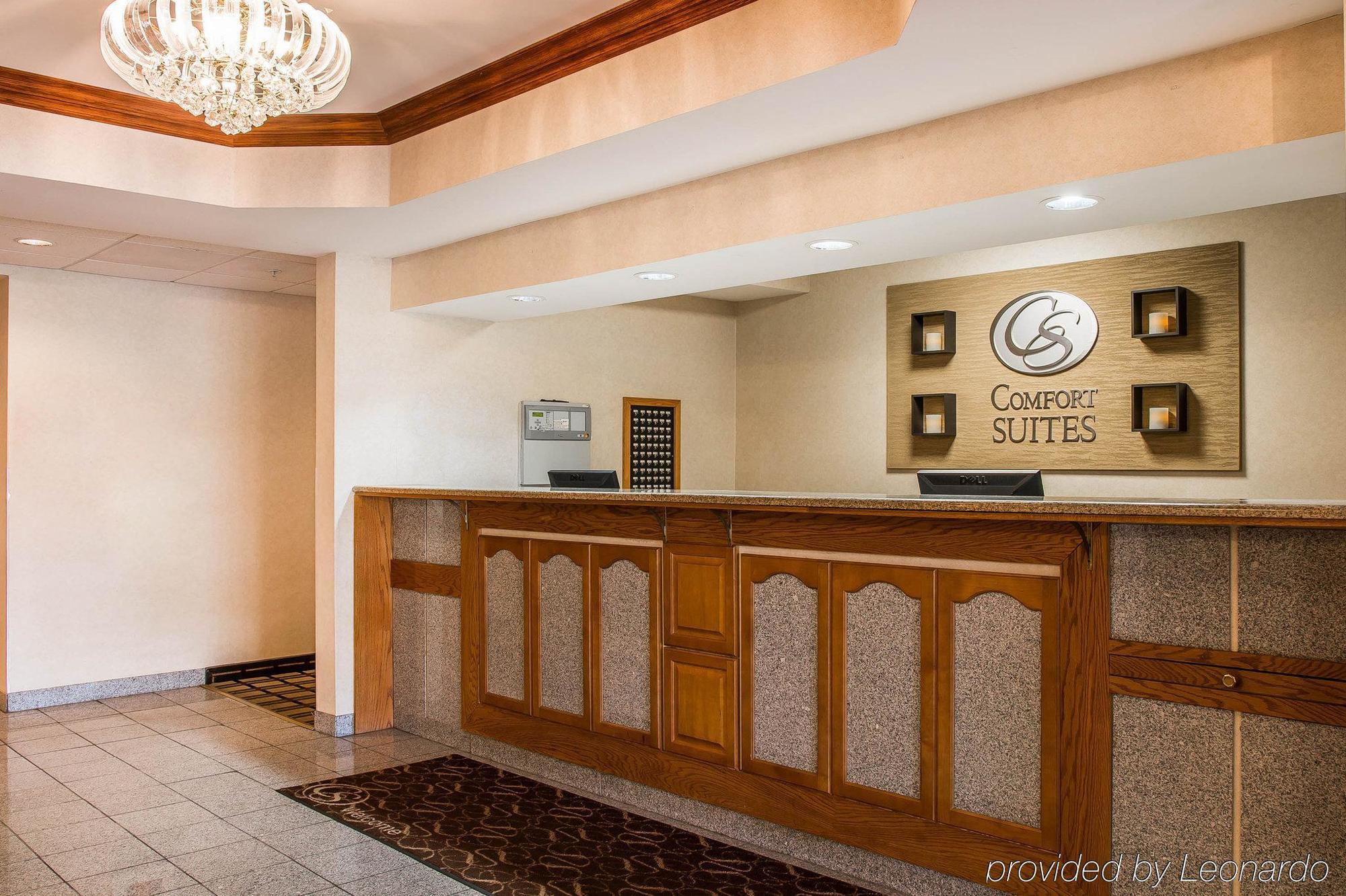 Comfort Suites South Haven Near I-96 Ngoại thất bức ảnh