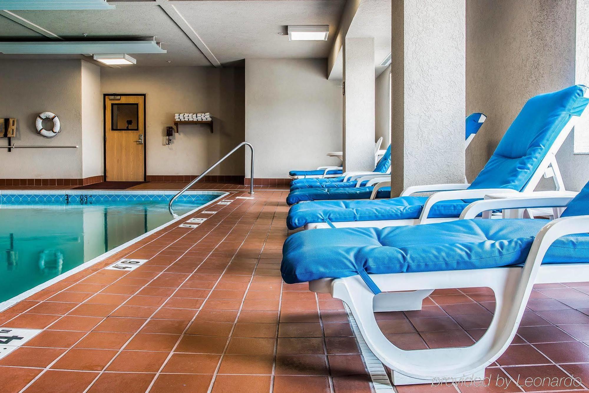 Comfort Suites South Haven Near I-96 Ngoại thất bức ảnh